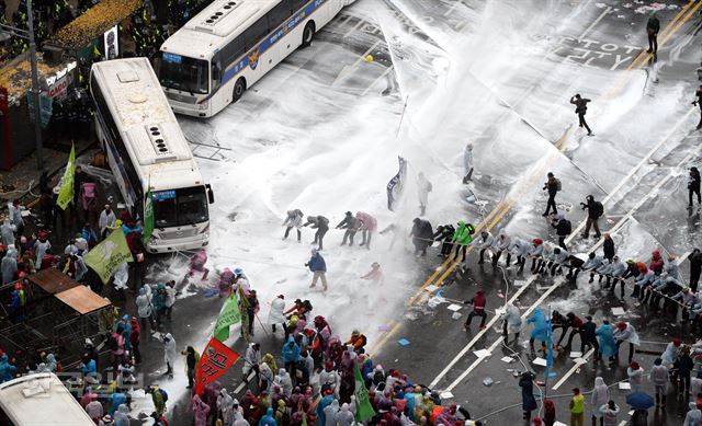 다시 대한민국 담론 ⑧ 외부 불순 세력의 유입
